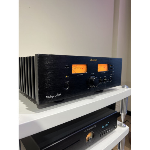 Audreal Vintage A30